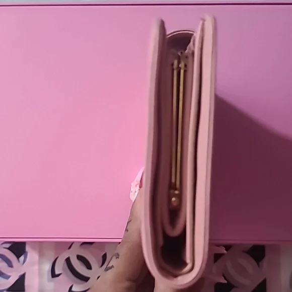 Chanel Pink Icon Line Long Kisslock Wallet - Picture 15 of 16